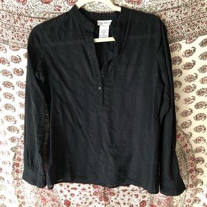 Black halfway button down shirt
